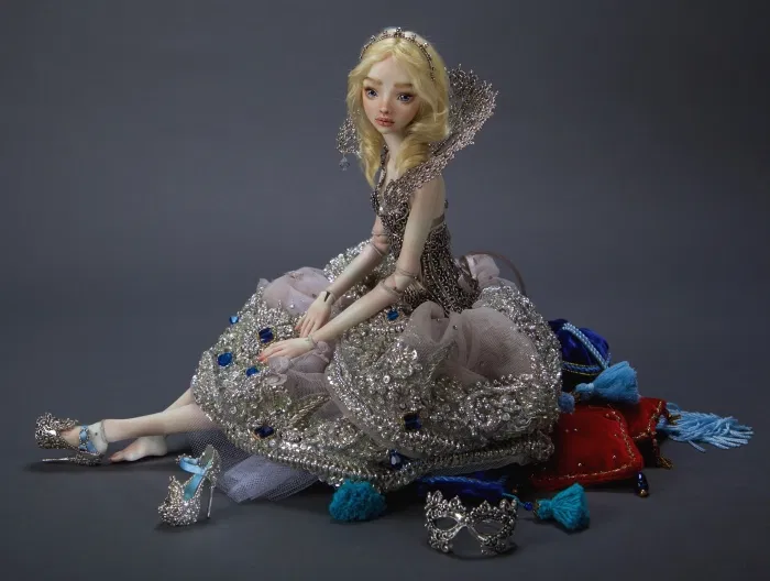 Куклы Марины Бычковой: за фарфоровых красавиц коллекционеры готовы отдавать миллионы рублей