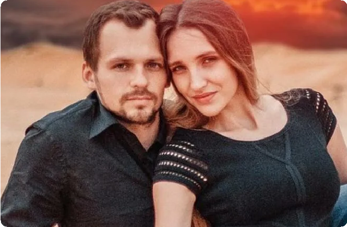 Алексей с женой. Фото взято из открытых источников