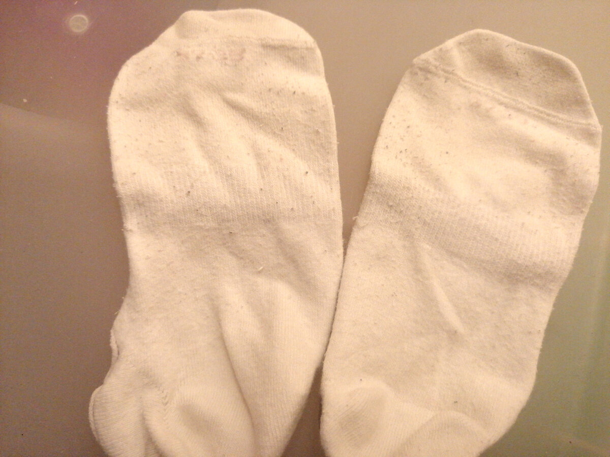 Застиранные белые носки больше не выкидываю, они у меня белее белого: пользуюсь изобретением белазистов для стирки спецодежды