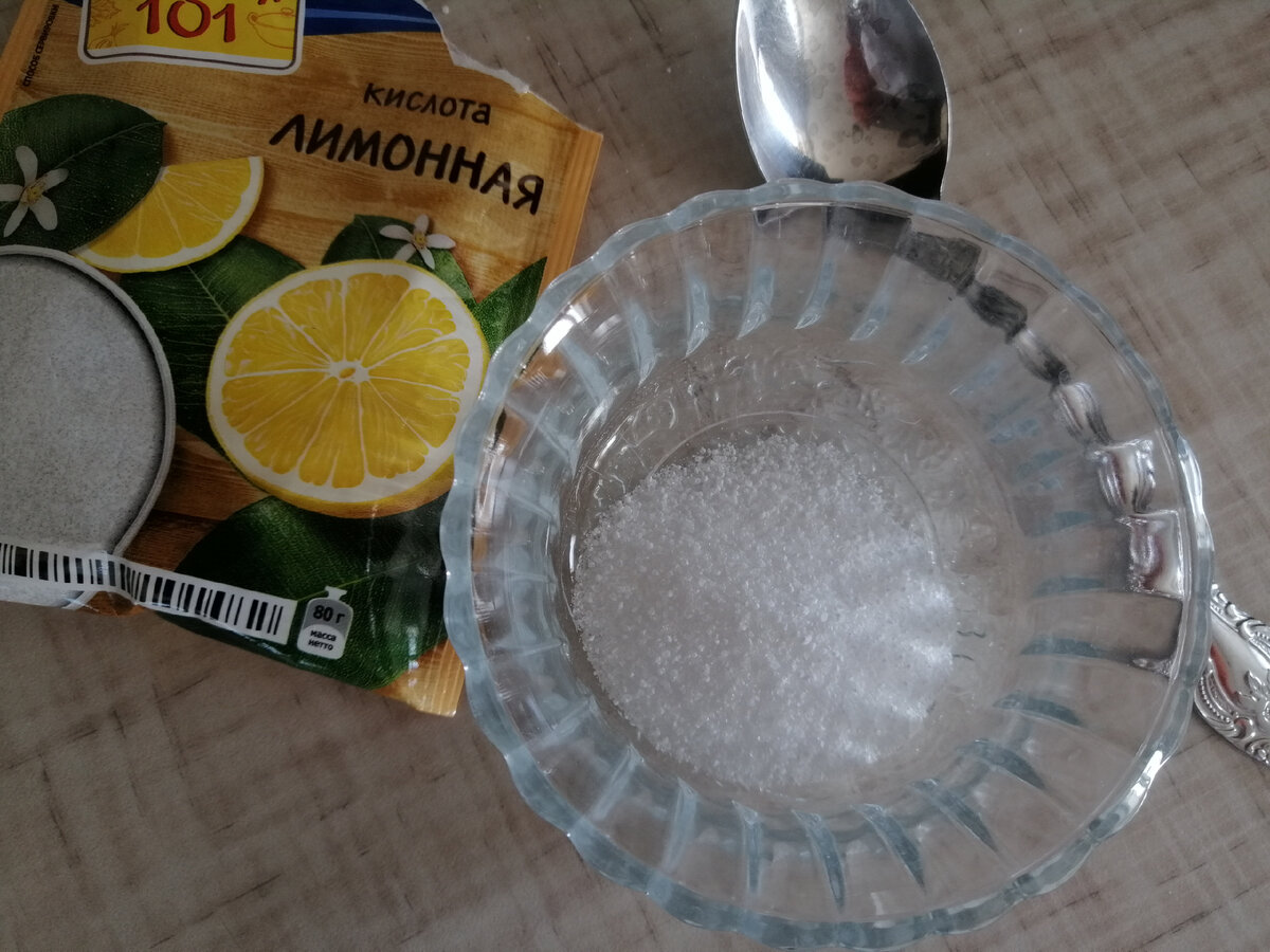 Отмыла всю кухню до блеска за 30 рублей: из одного ингредиента приготовила сразу два чистящих (для тех, кто не любит трудности)