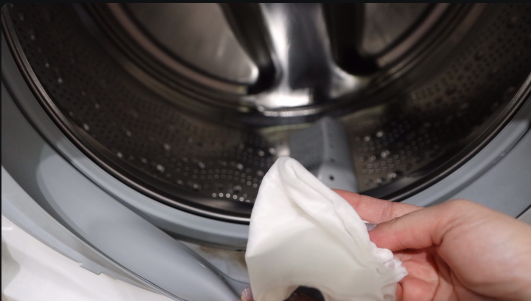 Как избавиться от затхлого запаха, плесени и грибка в стиральной машине всего за 1 действие.