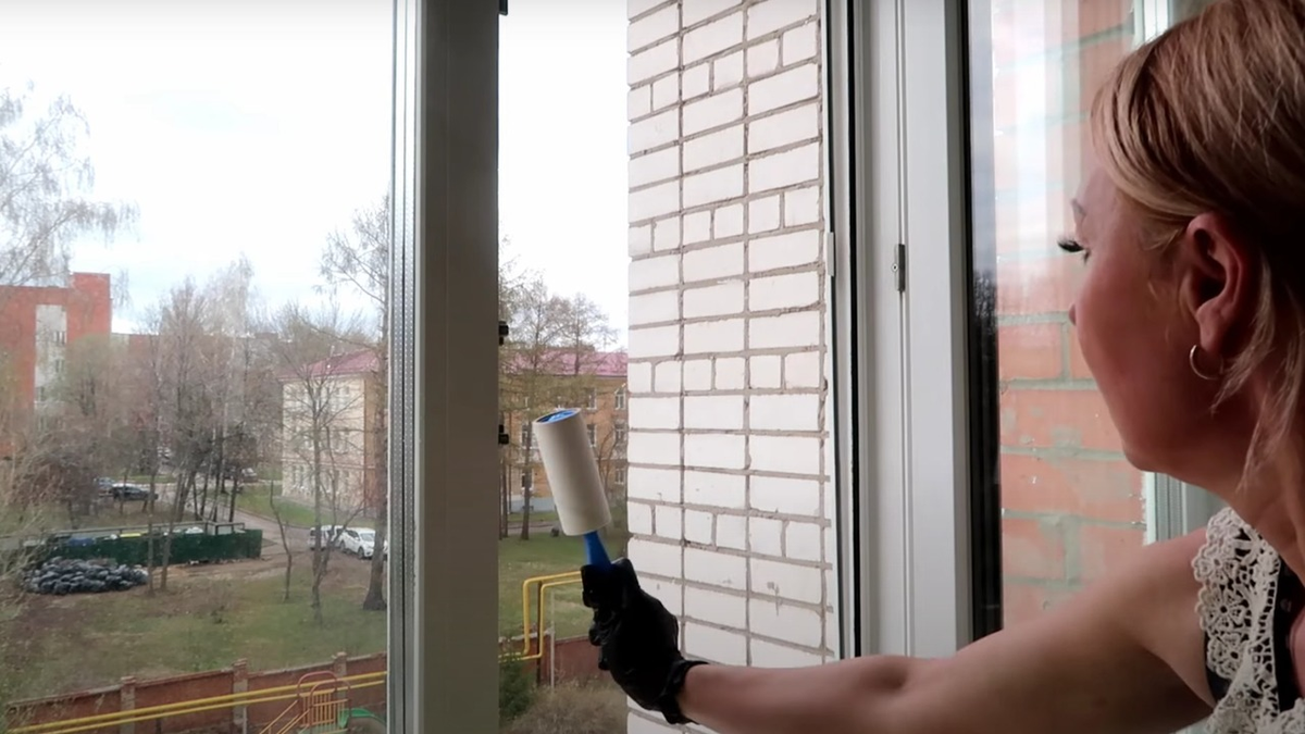 Почистить москитную сетку на окнах, не проблема. Покажу 3 верных способа, которые работают безотказно